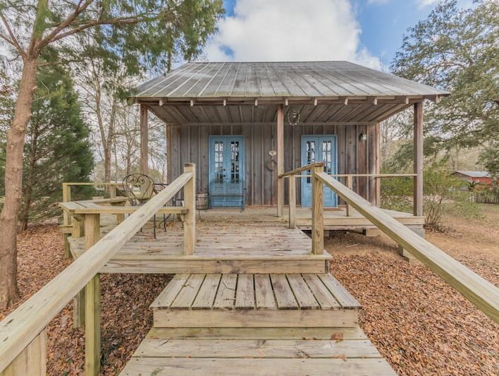 Lakefront Cottages For Rent In Breaux Bridge, LA | Cajun Country Cottages